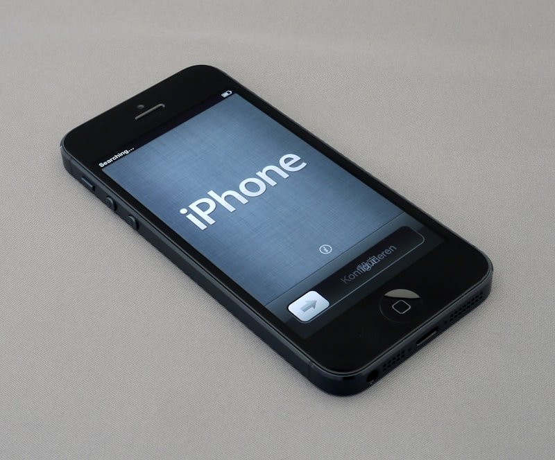 black iPhone 4