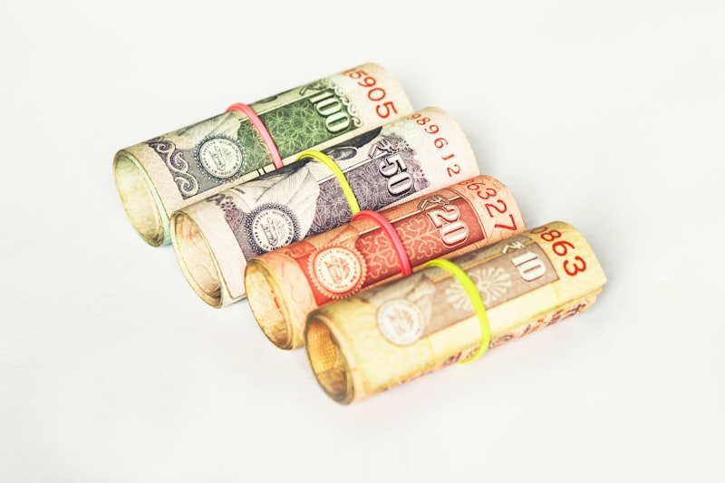 assorted-denomination Indian rupee banknote lot